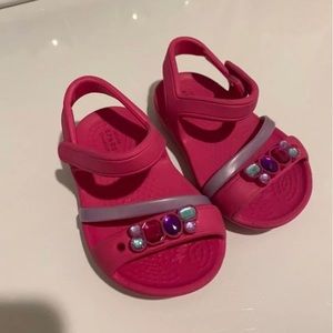 Kids crocs size 4 toddler